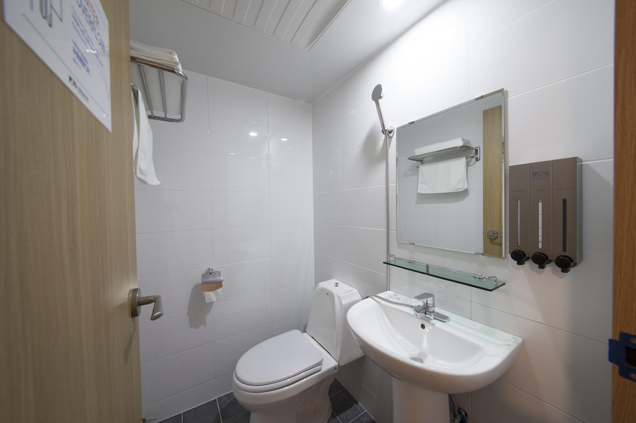 Cioharu Guesthouse Gwanganri Busan Ngoại thất bức ảnh