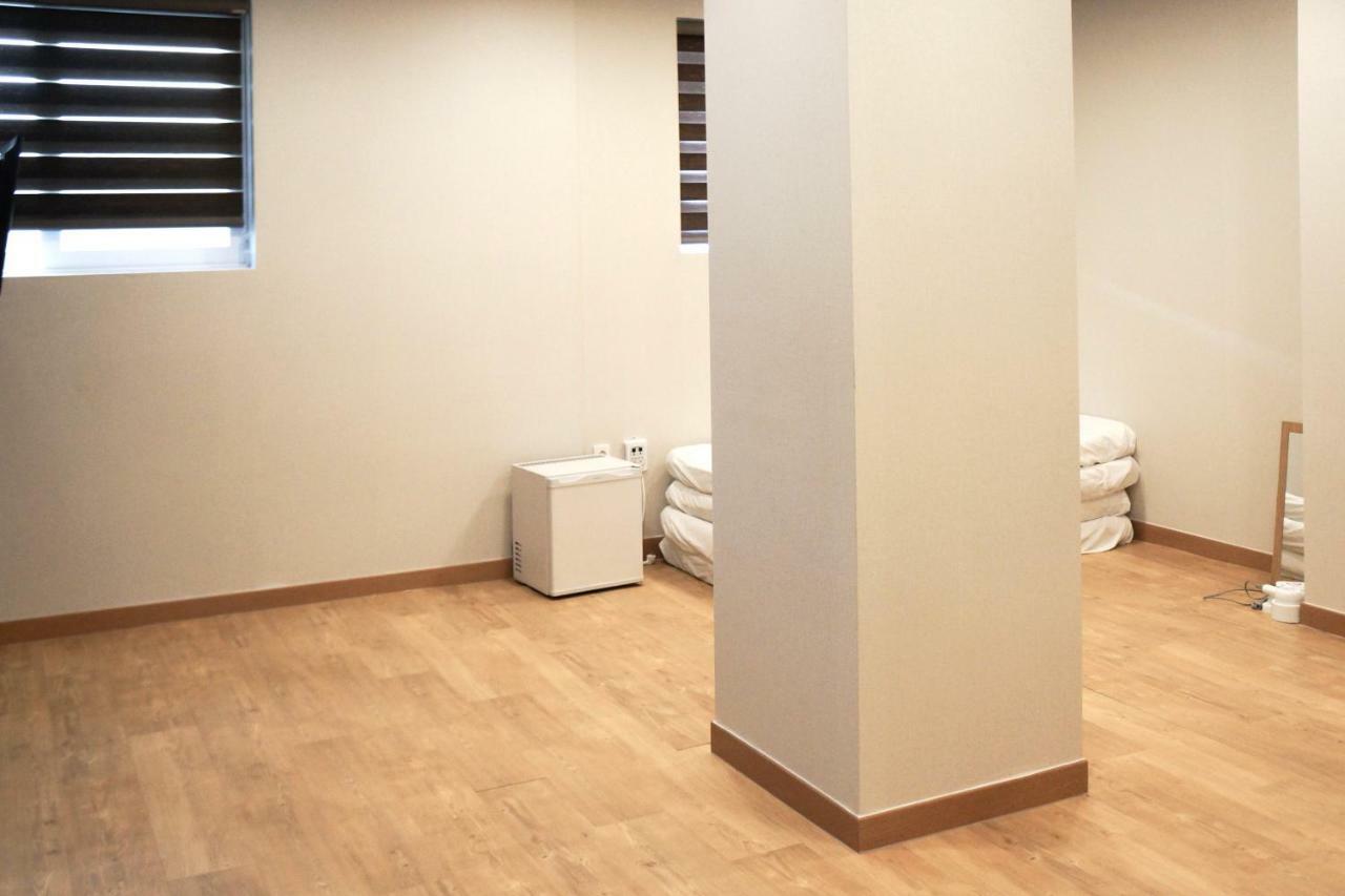 Cioharu Guesthouse Gwanganri Busan Ngoại thất bức ảnh